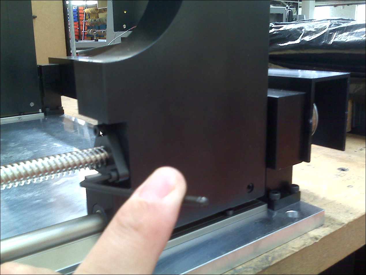 tighten nut at home end of travel.jpg