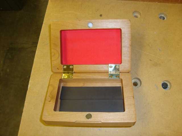 box inside fitted with rubber and magnetic strip.JPG