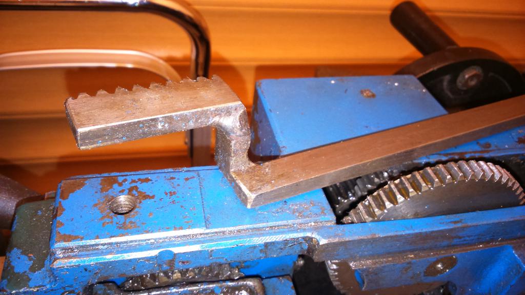 cranked rod.jpg